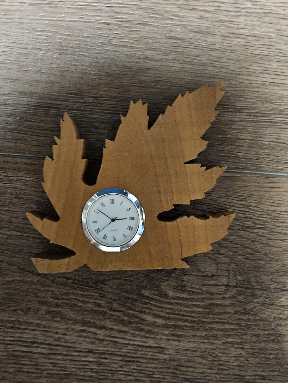 Vintage Maple Leaf Clock-handmade